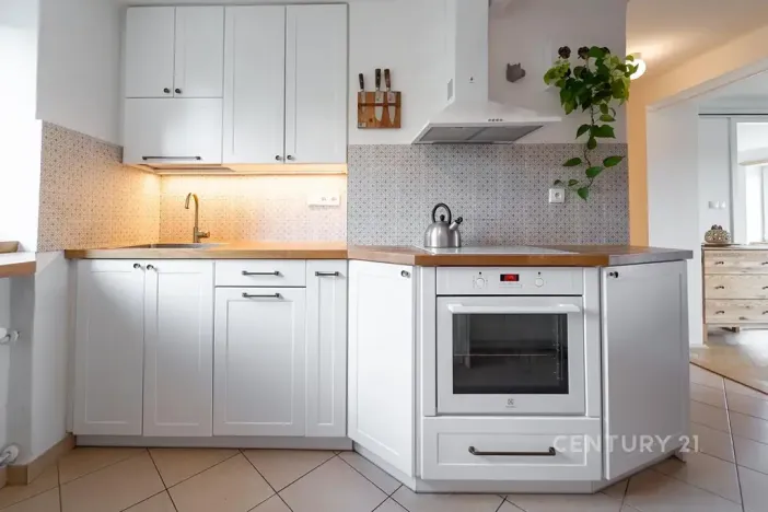 Pronájem bytu 3+1, Praha - Hloubětín, Poděbradská, 108 m2