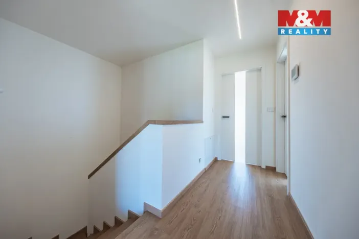 Prodej rodinného domu, Velké Popovice, Husova, 201 m2