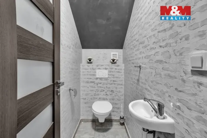 Prodej rodinného domu, Podhradí - Čejkovice, 225 m2
