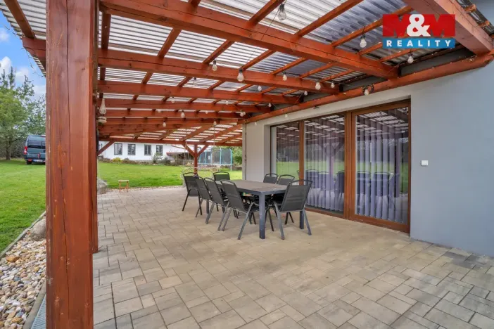 Prodej rodinného domu, Podhradí - Čejkovice, 225 m2