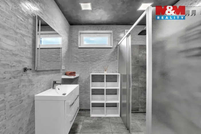 Prodej rodinného domu, Podhradí - Čejkovice, 225 m2
