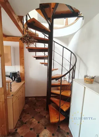 Prodej bytu 2+1, Nymburk, V Kolonii, 64 m2