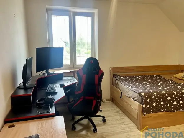 Pronájem bytu 2+kk, Hrušová, 30 m2