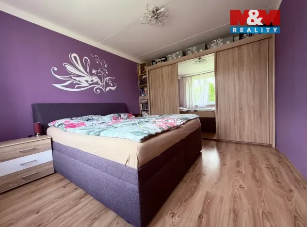 Prodej bytu 2+1, Klášterec nad Ohří - Miřetice u Klášterce nad Ohří, Jana Ámose Komenského, 62 m2