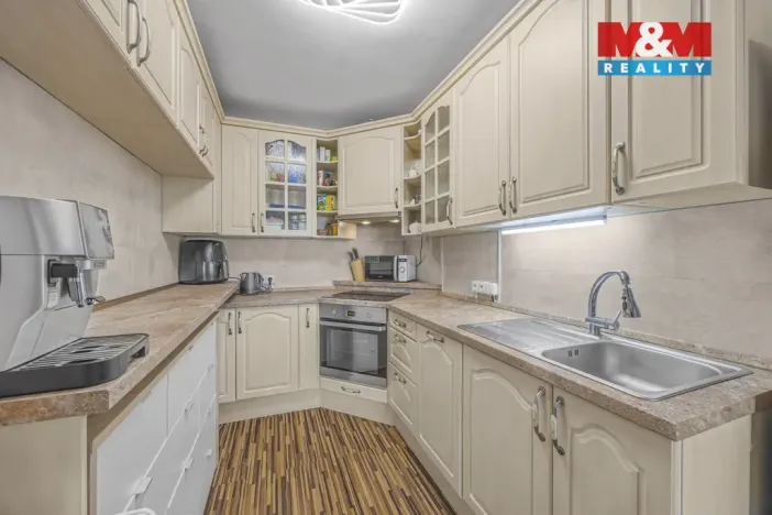 Prodej bytu 3+kk, Praha - Řepy, Makovského, 66 m2