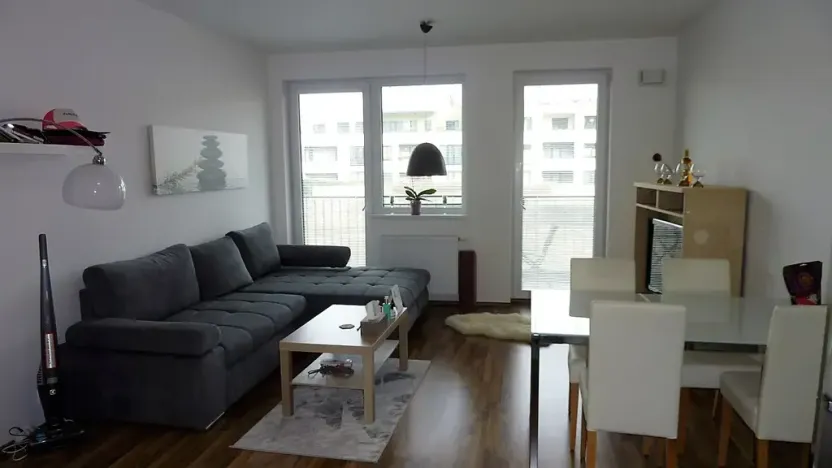 Pronájem bytu 2+kk, Praha - Modřany, Fikerova, 67 m2