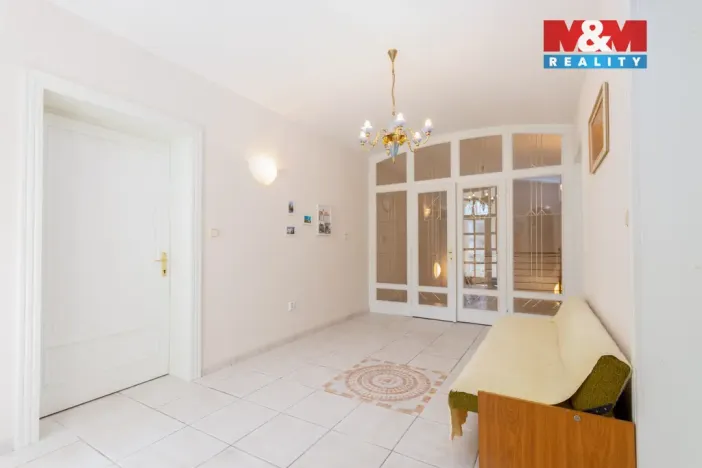 Prodej atypického bytu, Orlová - Město, Fr. Palackého, 140 m2