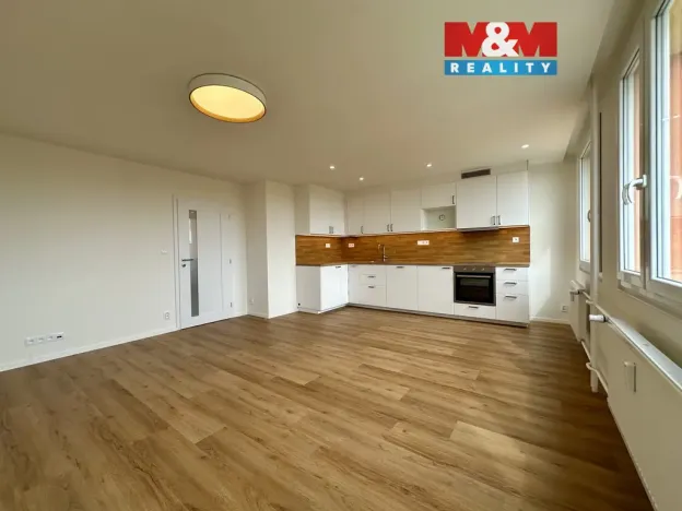 Pronájem bytu 3+kk, Praha - Bohnice, Zelenohorská, 68 m2