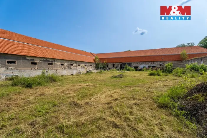 Prodej komerčního pozemku, Zvoleněves, 18484 m2