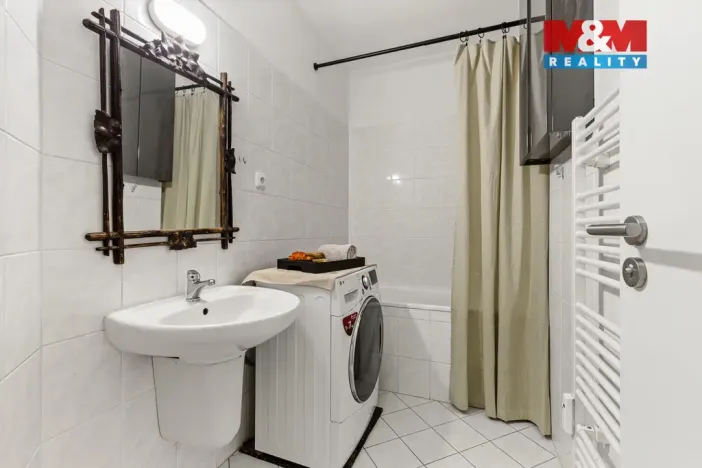 Prodej bytu 3+kk, Praha, Žiželická, 66 m2