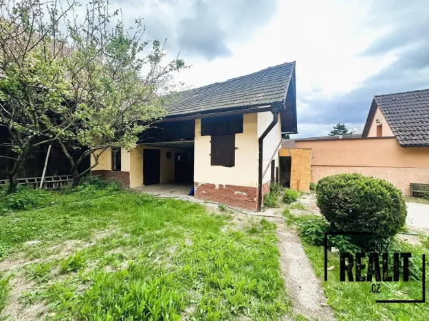 Prodej rodinného domu, Chorušice - Zahájí, 170 m2