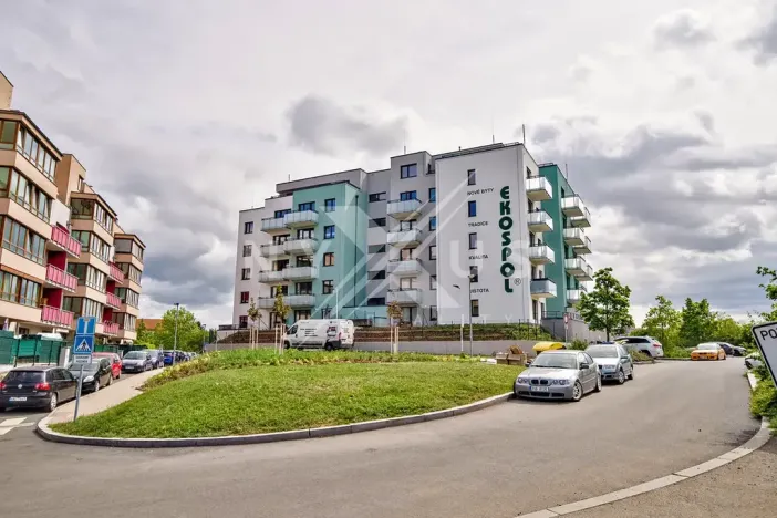 Pronájem bytu 2+kk, Praha - Strašnice, Strančická, 49 m2
