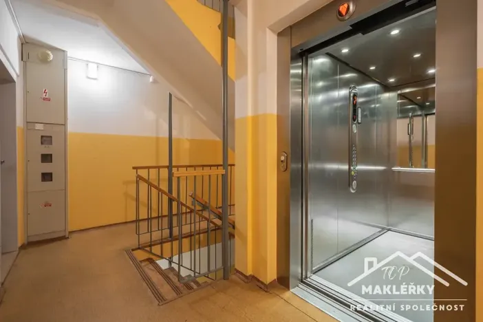 Prodej bytu 3+kk, Praha - Řepy, Laudova, 59 m2