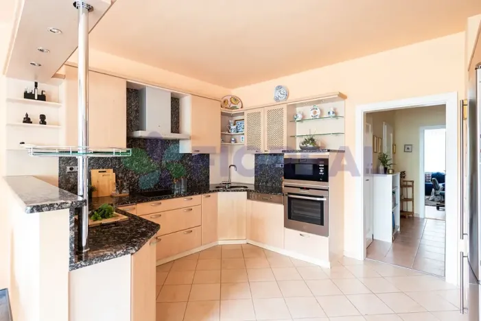 Prodej bytu 4+kk, Praha - Motol, Brdlíkova, 109 m2