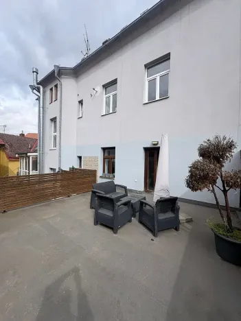 Prodej bytu 3+1, Jičín, Komenského náměstí, 86 m2
