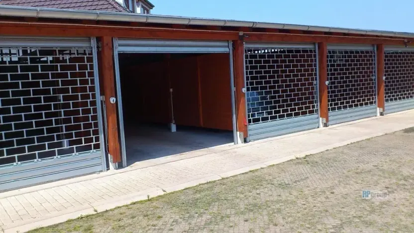 Prodej bytu 3+kk, Veleň, Polní, 300 m2