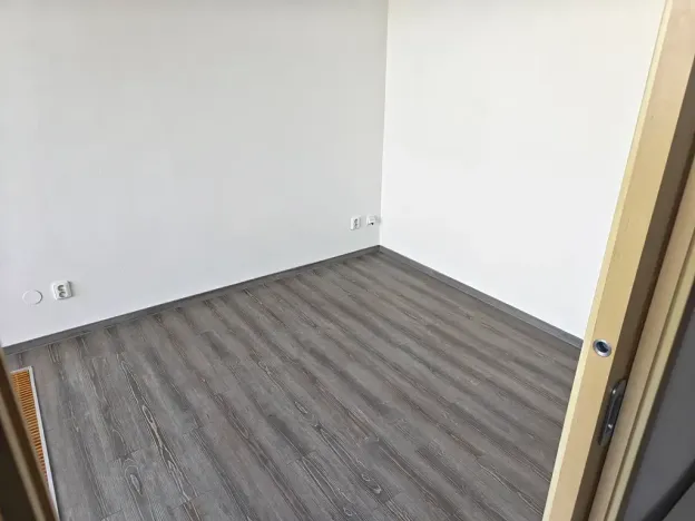 Pronájem bytu 2+kk, Zlín, Pod Křiby, 38 m2