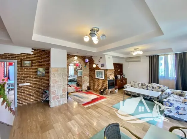 Prodej ubytování, Primorsko, Bulharsko, 290 m2