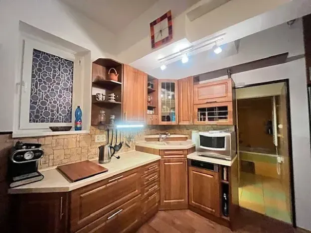 Pronájem bytu 2+1, Praha - Žižkov, Jeseniova, 42 m2