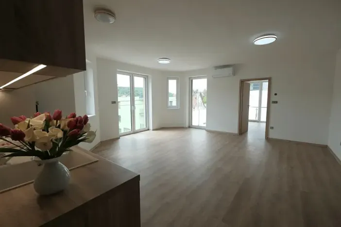 Pronájem bytu 2+kk, Luhačovice, Výsluní, 70 m2