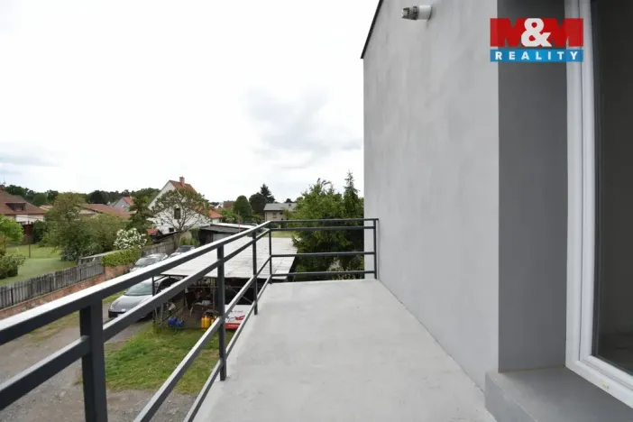 Prodej komerční nemovitosti, Libiš, 300 m2