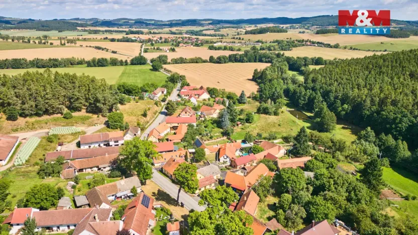 Prodej rodinného domu, Újezdec, 452 m2