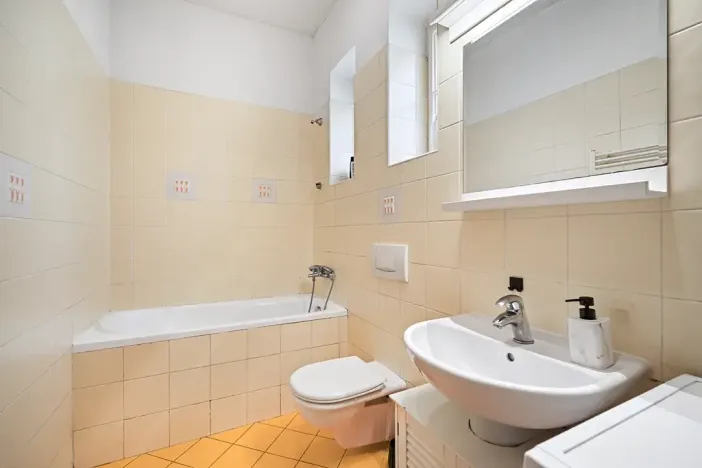 Pronájem bytu 2+kk, Praha - Smíchov, Na Skalce, 43 m2
