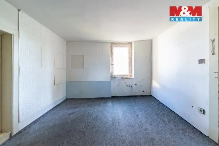 Prodej bytu 5+1, Cheb - Tršnice, 100 m2