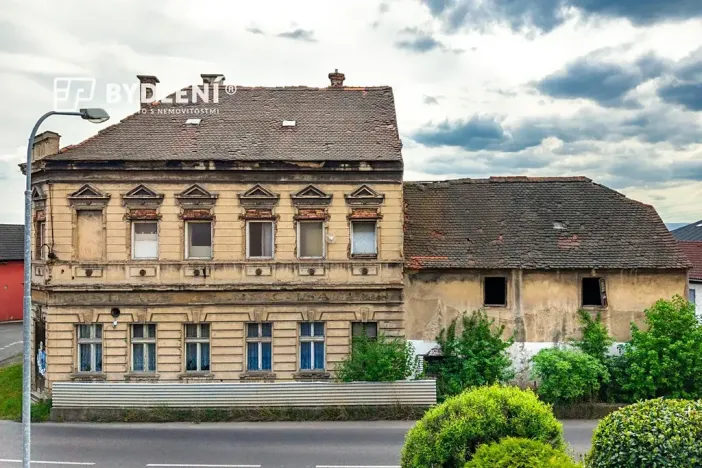 Prodej činžovního domu, Teplice, nám. Osvobození, 330 m2