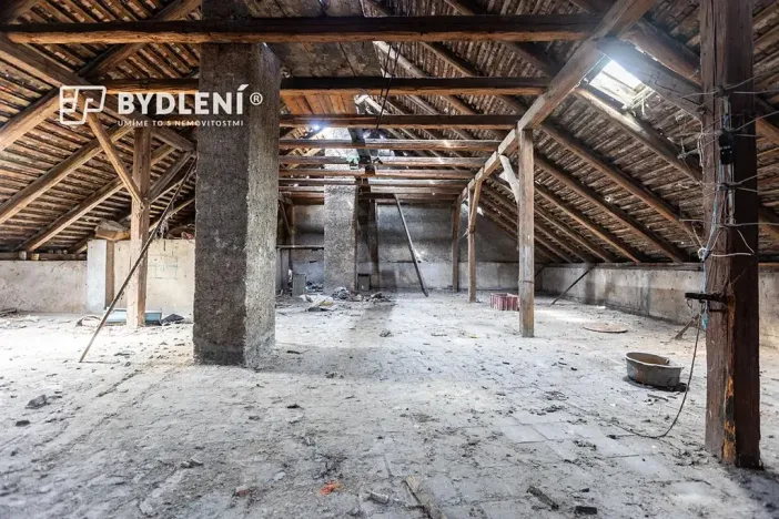 Prodej činžovního domu, Teplice, nám. Osvobození, 330 m2