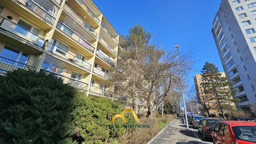 Pronájem bytu 2+kk, Praha - Strašnice, Pod strání, 43 m2
