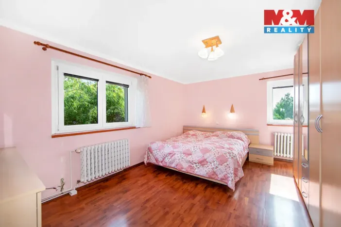 Prodej rodinného domu, Praha - Sobín, Ke Břvům, 172 m2