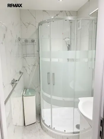 Pronájem bytu 2+kk, Praha - Motol, Weberova, 39 m2