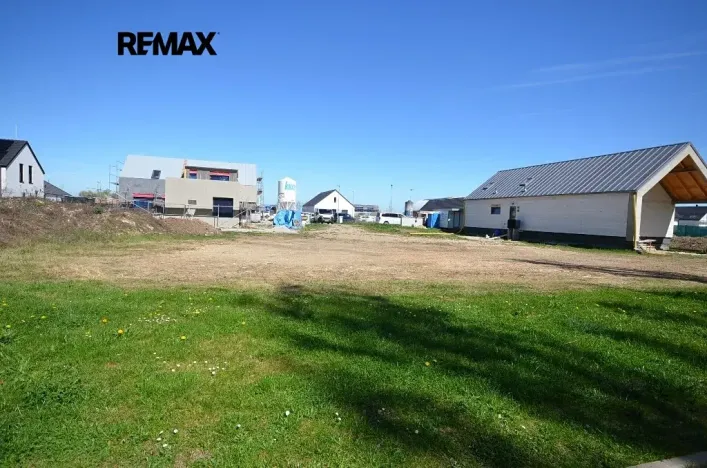 Pronájem zahrady, Slaný, 800 m2