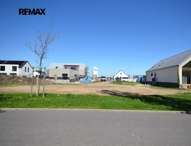 Pronájem zahrady, Slaný, 800 m2