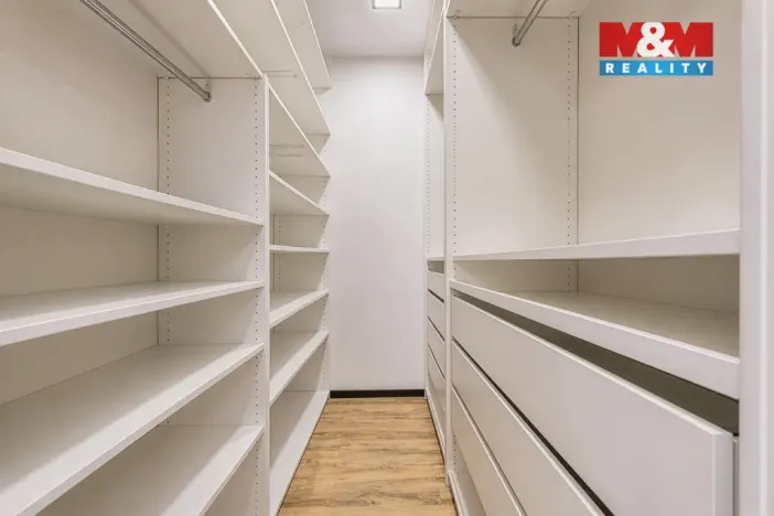 Prodej bytu 3+kk, Praha - Podolí, Pujmanové, 76 m2