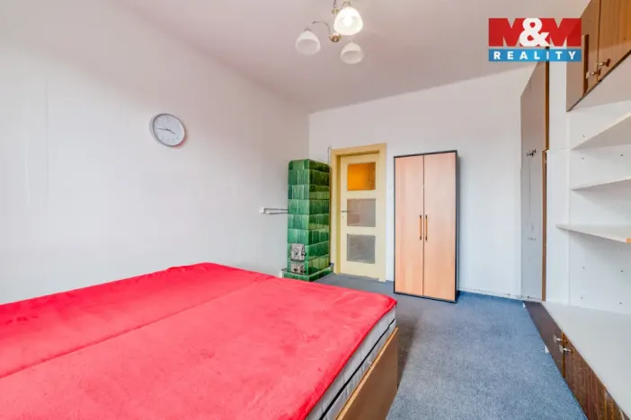 Prodej bytu 1+1, Cheb, Hviezdoslavovo náměstí, 38 m2