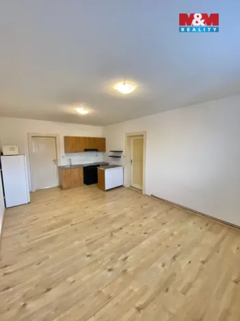 Pronájem bytu 2+kk, Děčín - Děčín VI-Letná, Polská, 48 m2