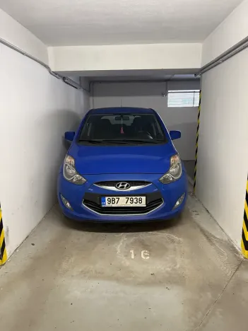 Prodej garážového stání, Brno, Hvozdecká, 16 m2