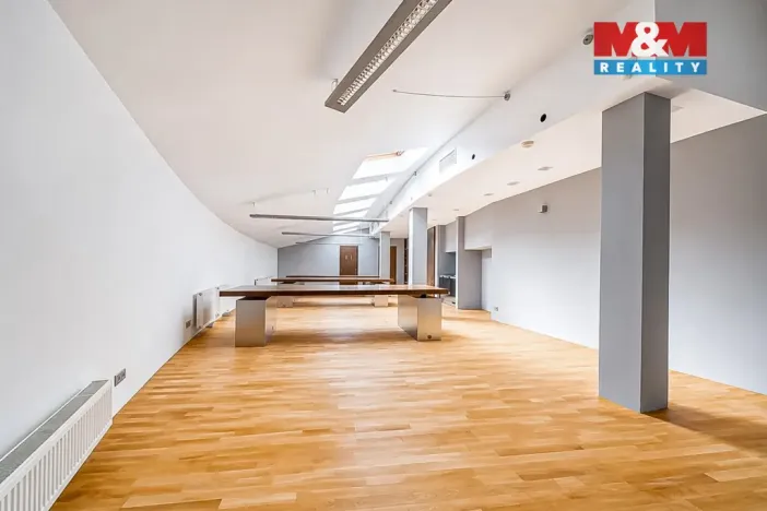 Pronájem kanceláře, Olomouc, Horní náměstí, 156 m2