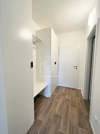 Pronájem bytu 1+kk, Praha - Hlubočepy, K Barrandovu, 25 m2