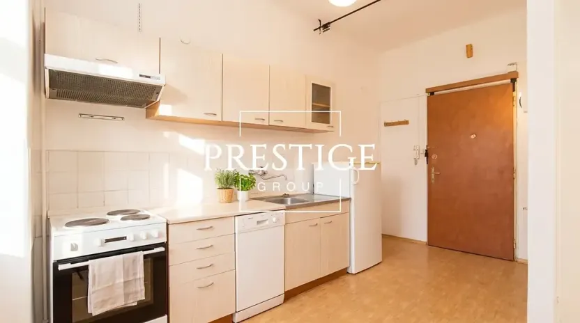 Pronájem bytu 2+1, Praha - Karlín, Sokolovská, 60 m2