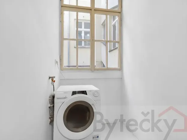 Pronájem bytu 2+kk, Praha - Libeň, U svobodárny, 69 m2