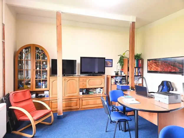 Prodej kanceláře, Třinec, Husova, 360 m2