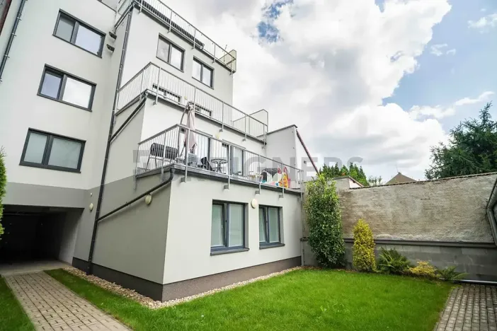 Pronájem bytu 1+kk, Brno, Poděbradova, 29 m2