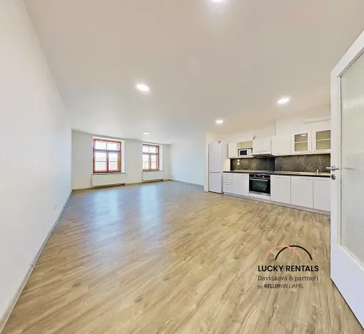 Pronájem bytu 2+kk, Moravská Třebová, nám. T. G. Masaryka, 97 m2