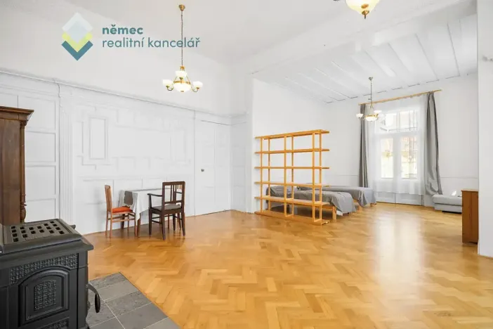 Pronájem bytu 3+1, Praha - Vinohrady, Slovenská, 75 m2