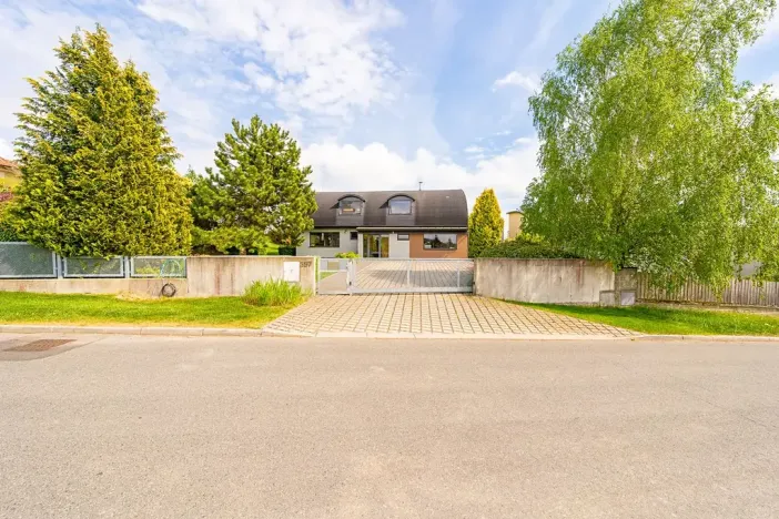 Prodej rodinného domu, Fryšták, Ke Skalce, 250 m2