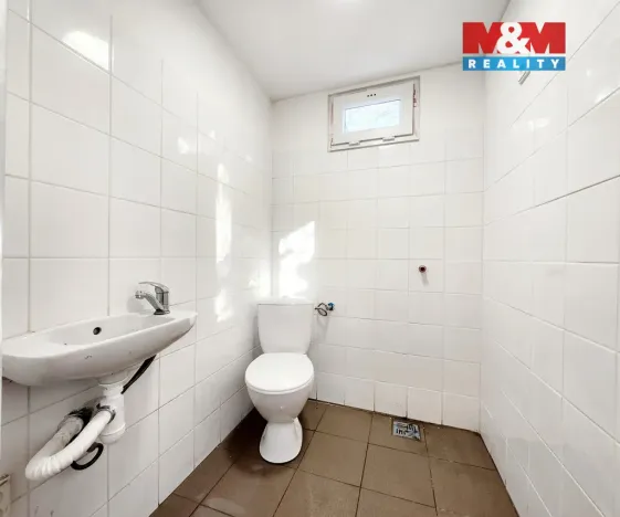 Pronájem obchodního prostoru, Praha - Uhříněves, Přátelství, 38 m2