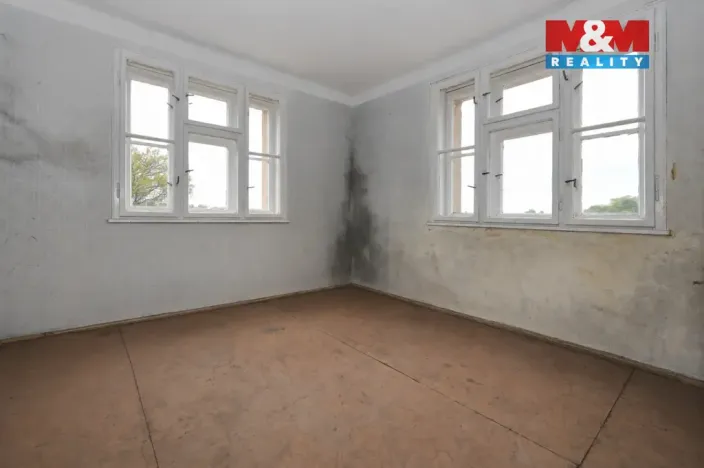 Prodej rodinného domu, Černovice, Táborská, 330 m2